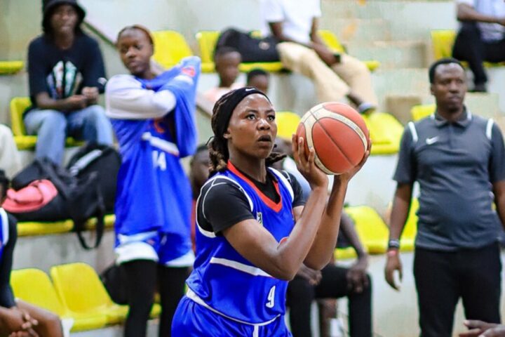 UCU seal double over Magic Stormers