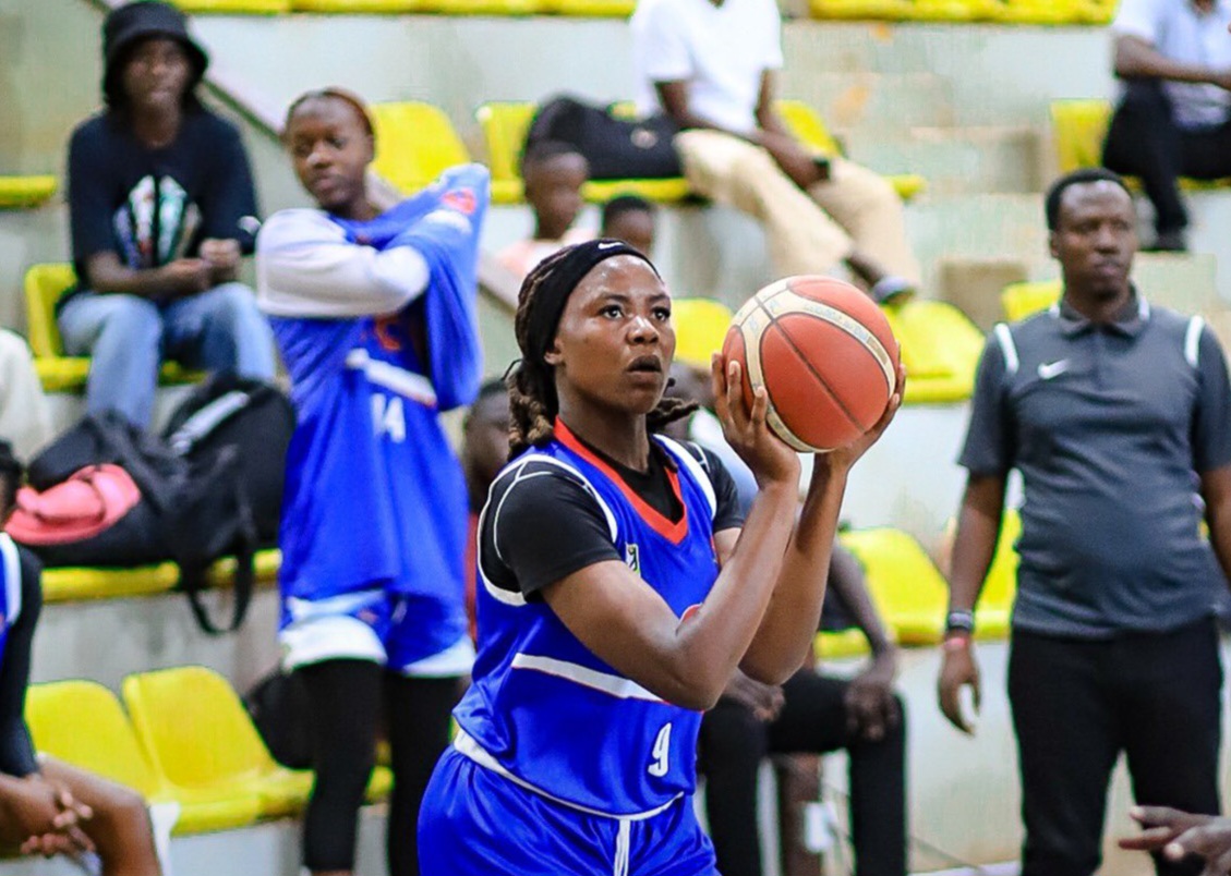 UCU seal double over Magic Stormers