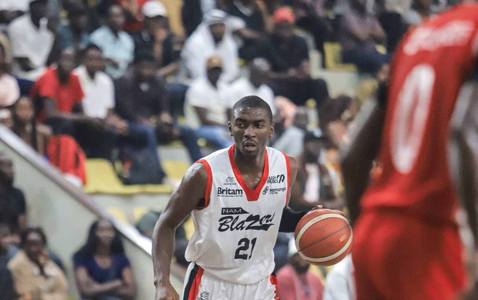Nam Blazers Chase Season Double Over Victoria Crocs