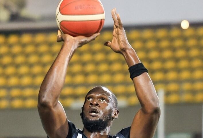 Nyemeck makes winning debut for Nam Blazers