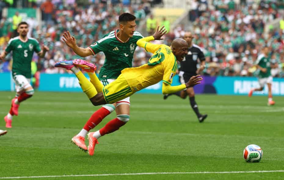 Mexico 2-0 South Africa: Three sent off in World Cup opener